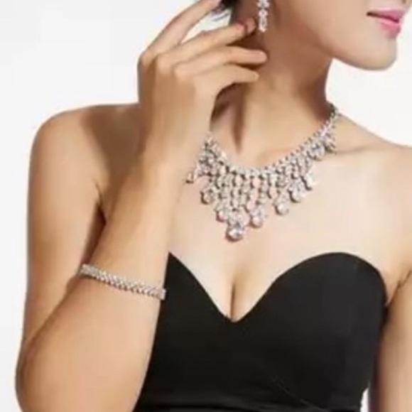 Beautiful Australian Cubic Zirconia Bracelet - Picture 5 of 5